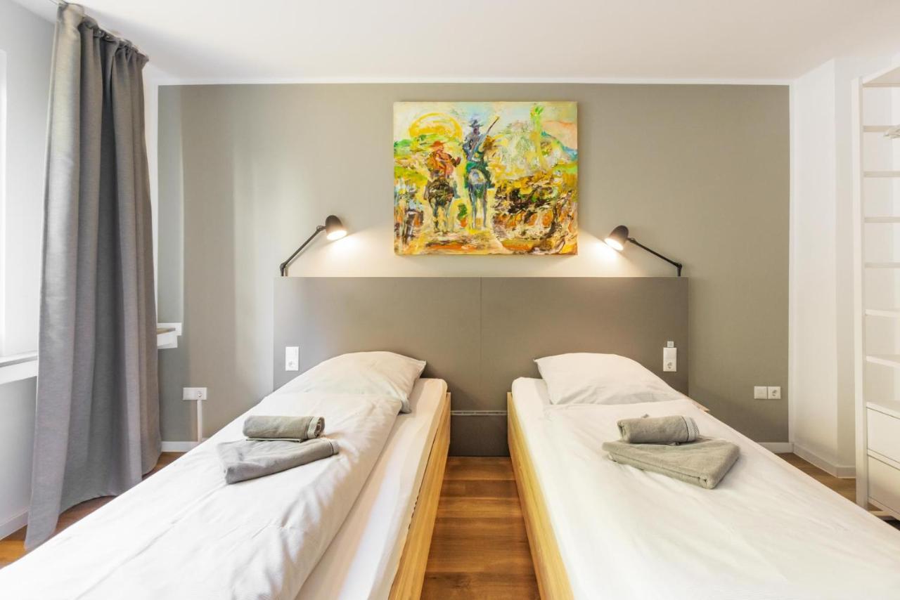 Glück Auf Appartements Am Stadtpark Duisburg Exterior foto